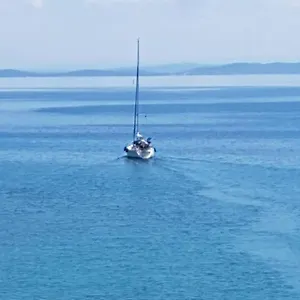 Sea Reflections Žman